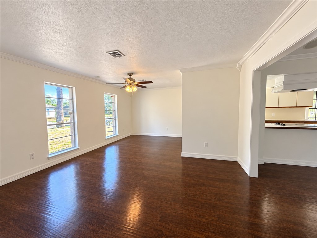 1118 Alexandria Drive Corpus Christi TX 78412