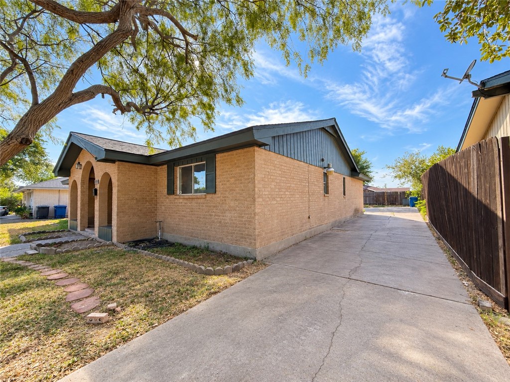 1118 Alexandria Drive Corpus Christi TX 78412