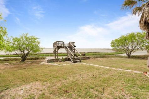 1022 Cape Velero Drive Rockport TX 78382