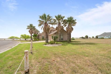 1022 Cape Velero Drive Rockport TX 78382