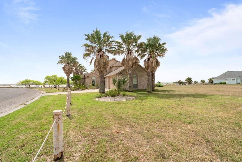 1022 Cape Velero Drive Rockport TX 78382