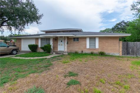 1208 N Woodlawn Drive Alice TX 78332