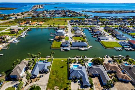 112 Dolphin Court Aransas Pass TX 78336