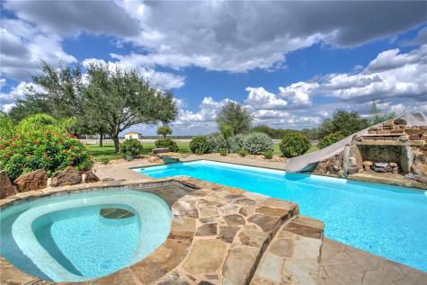 244 County Road 373 Sandia TX 78383