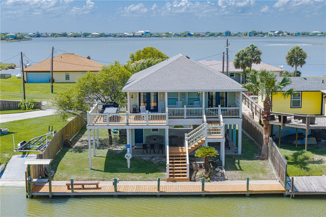 142 Lakeshore Drive Rockport TX 78382