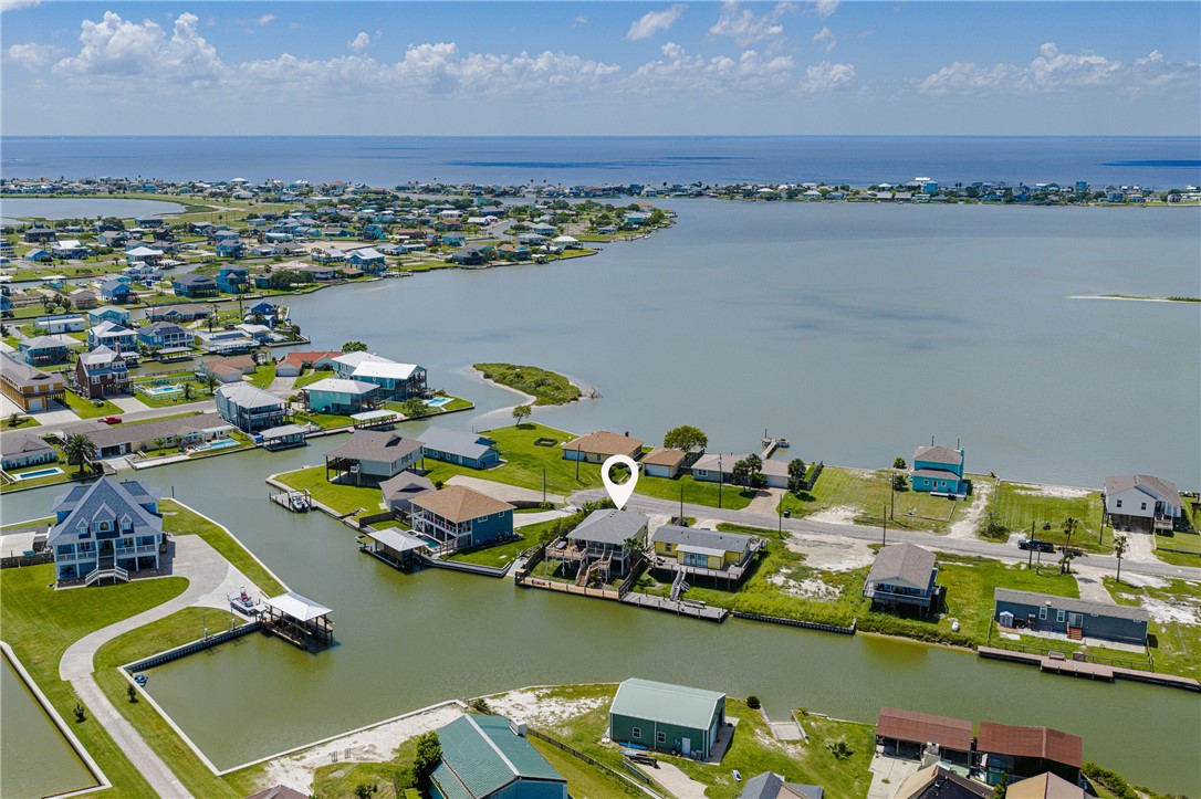 142 Lakeshore Drive Rockport TX 78382