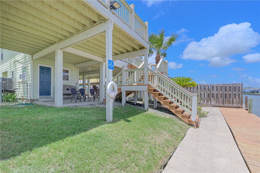 142 Lakeshore Drive Rockport TX 78382