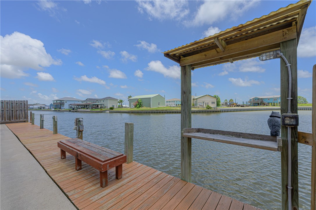 142 Lakeshore Drive Rockport TX 78382