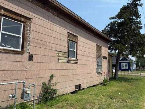 202 E Fordyce Avenue Kingsville TX 78363