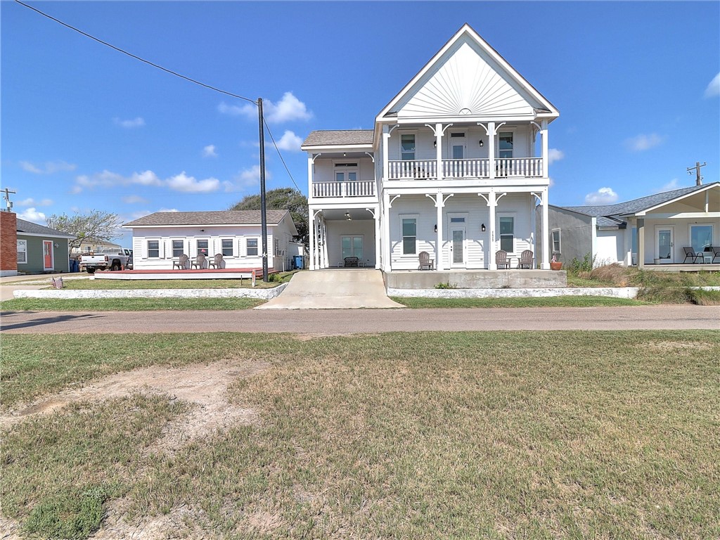 1615 Water Street Rockport TX 78382