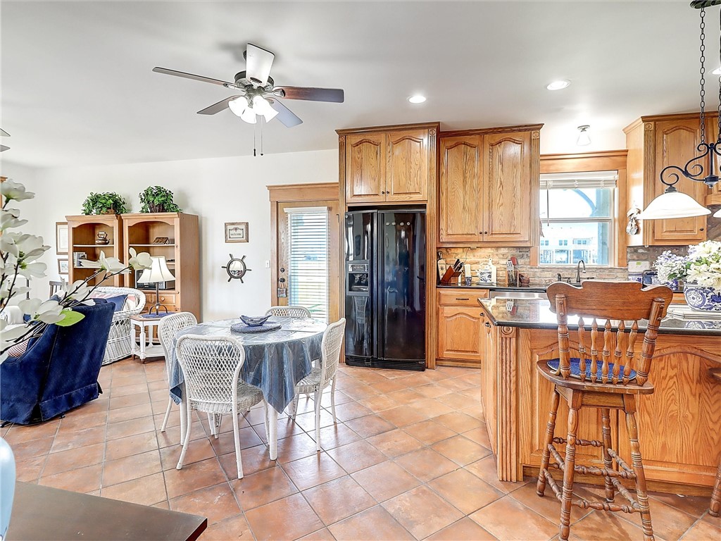 1615 Water Street Rockport TX 78382
