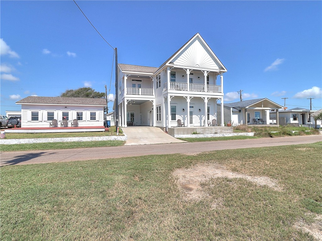 1615 Water Street Rockport TX 78382