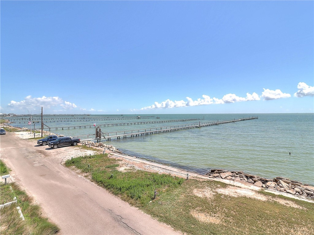 1615 Water Street Rockport TX 78382