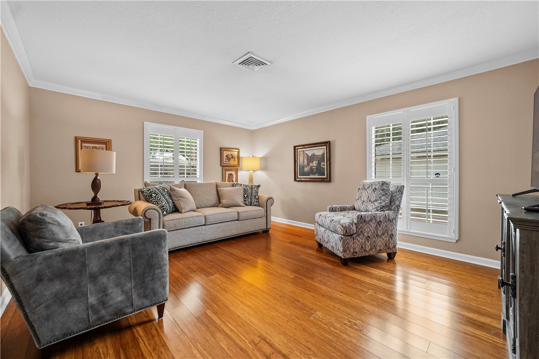 5034 Cascade Corpus Christi TX 78413