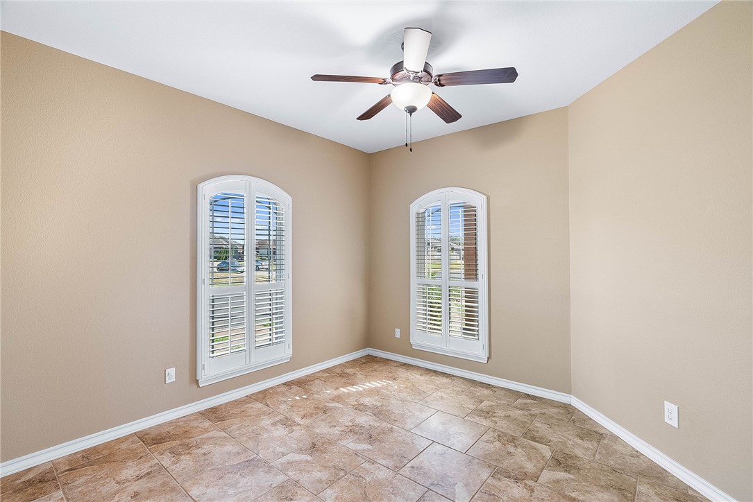 6858 Sir Moses Corpus Christi TX 78414