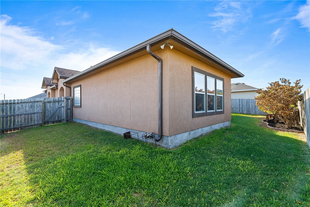 6858 Sir Moses Corpus Christi TX 78414