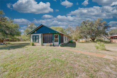 620 W Nelson Avenue Aransas Pass TX 78336
