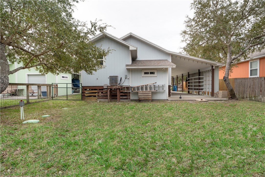 1023 S Fuqua Street Rockport TX 78382