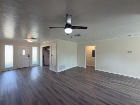 126 N Janin Circle Portland TX 78374