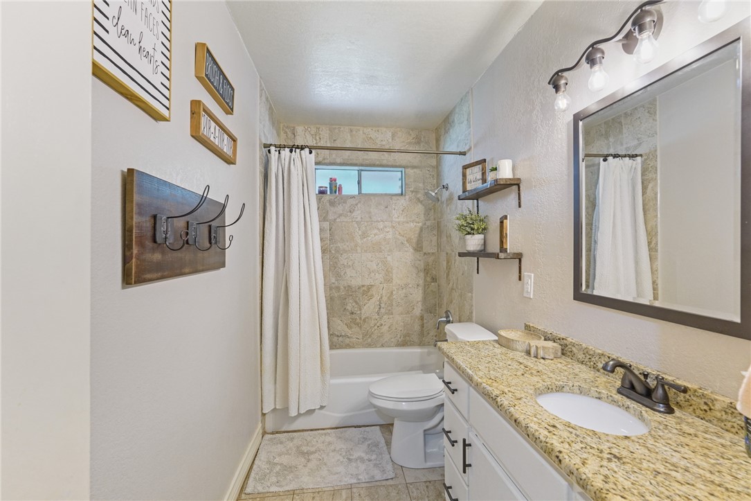 6205 Londonderry Drive Corpus Christi TX 78415