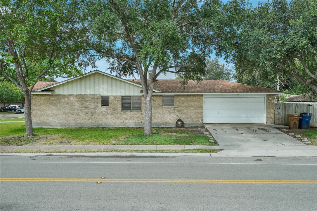 6205 Londonderry Drive Corpus Christi TX 78415