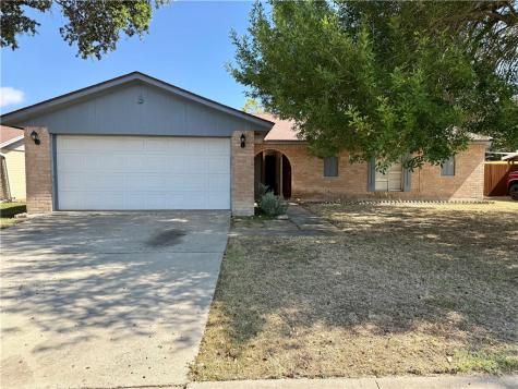 1612 Memorial Parkway Portland TX 78374