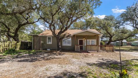 1028 N Church Street Rockport TX 78382