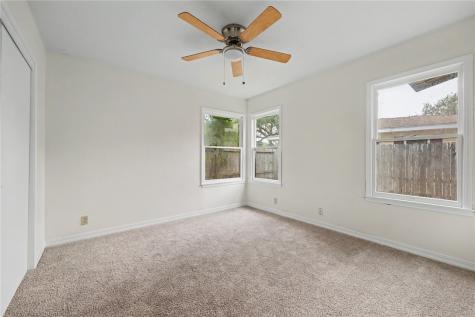 942 Delaine Drive Corpus Christi TX 78411