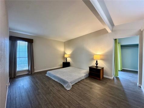 723 Santa Barbara Drive Kingsville TX 78363