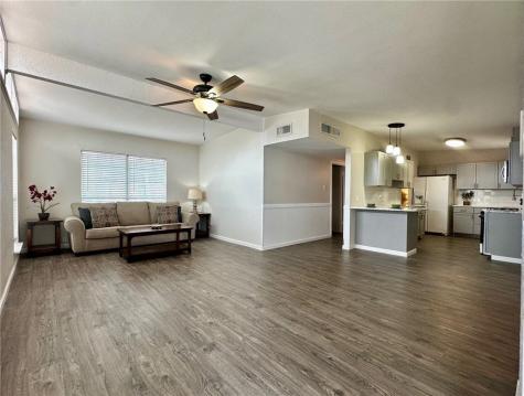 723 Santa Barbara Drive Kingsville TX 78363