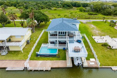 63 Magnolia Street Rockport TX 78382