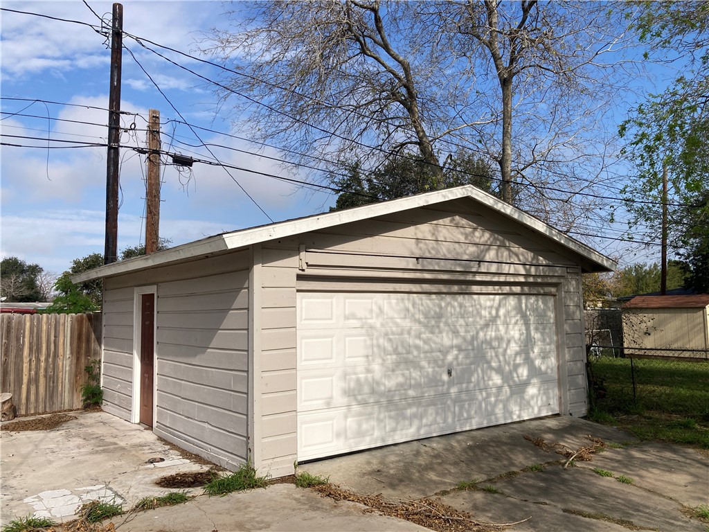 1537 Devon Drive Corpus Christi TX 78415