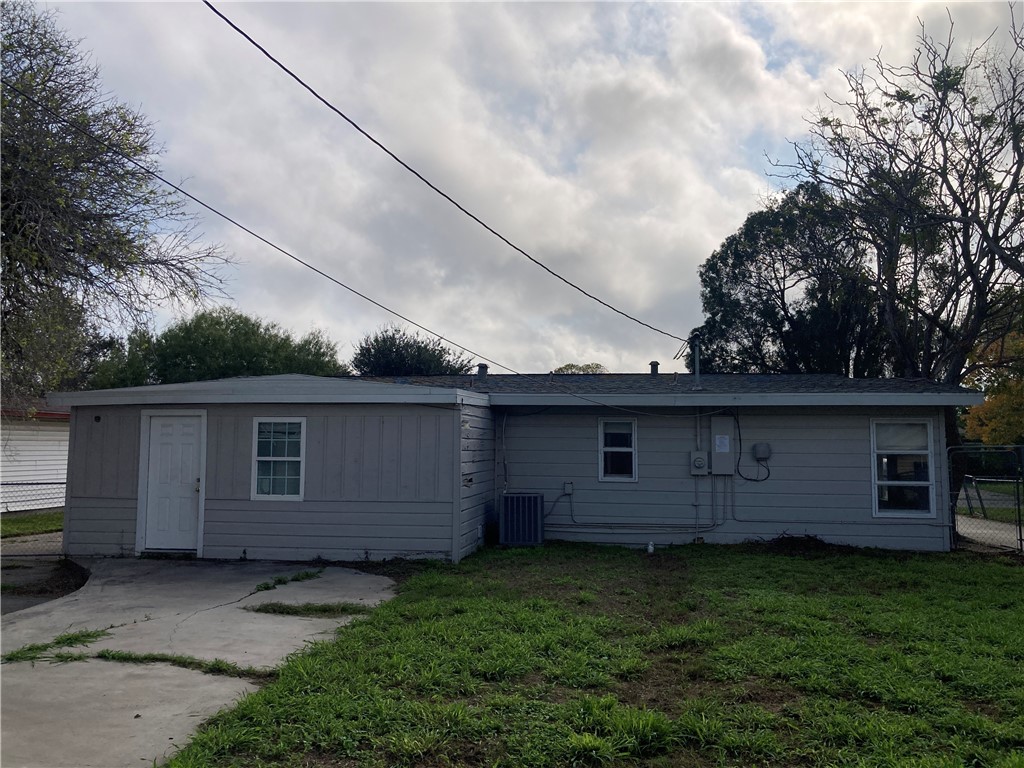 1537 Devon Drive Corpus Christi TX 78415