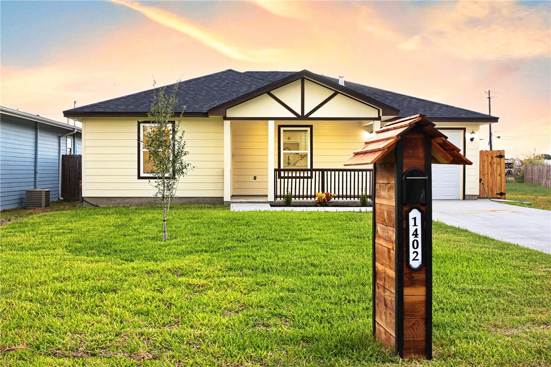 1402 Marine Drive Corpus Christi TX 78418
