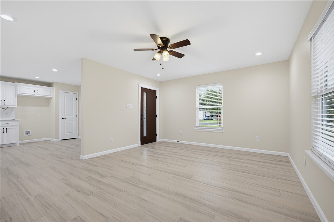 1402 Marine Drive Corpus Christi TX 78418