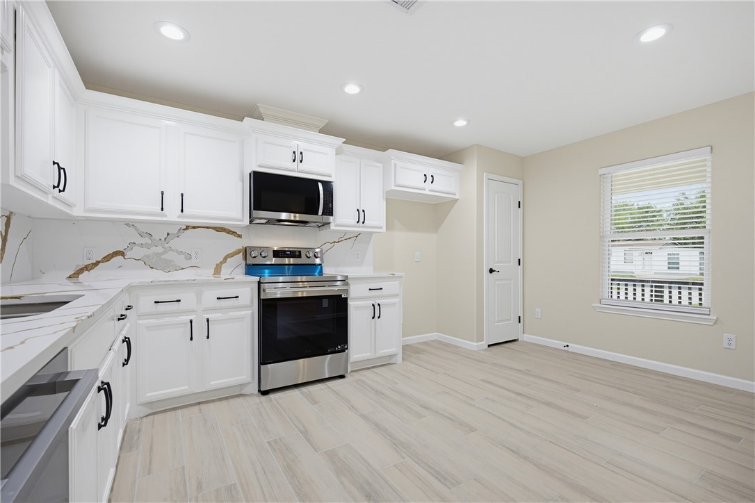1402 Marine Drive Corpus Christi TX 78418