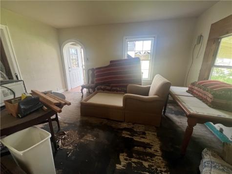 107 Gallia Street Woodsboro TX 78393