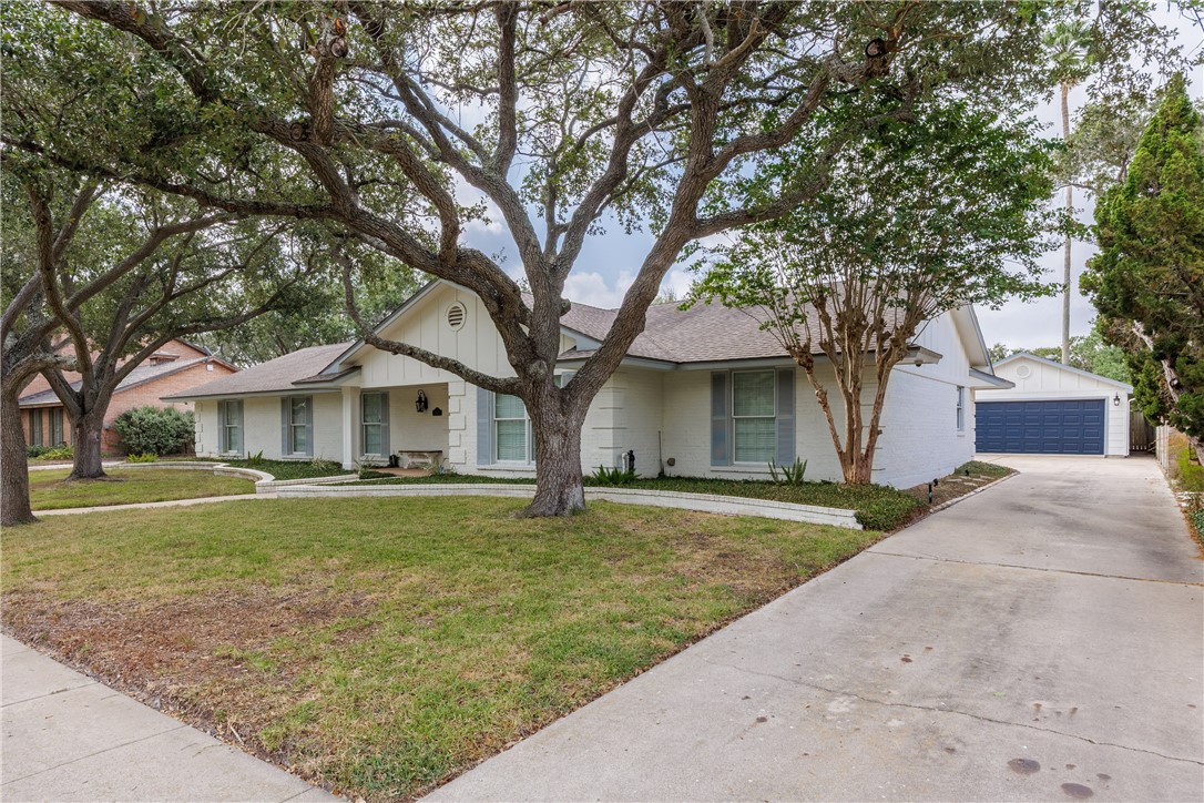 4941 Greenbriar Drive Corpus Christi TX 78413