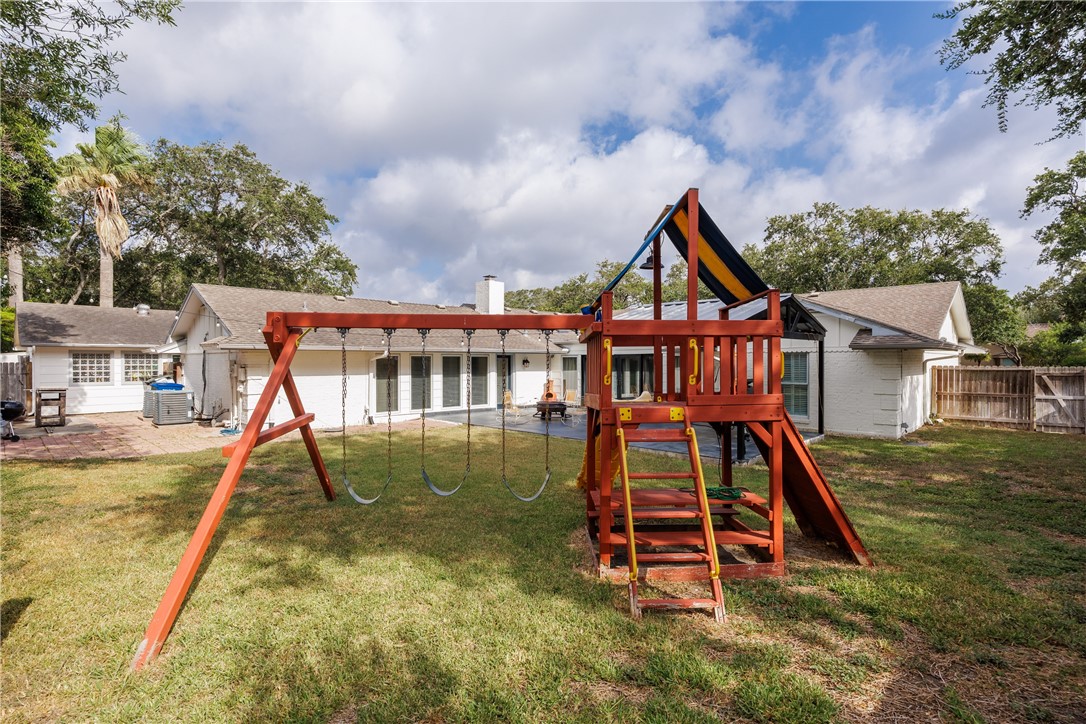 4941 Greenbriar Drive Corpus Christi TX 78413
