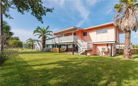 24 Nassau Drive Rockport TX 78382