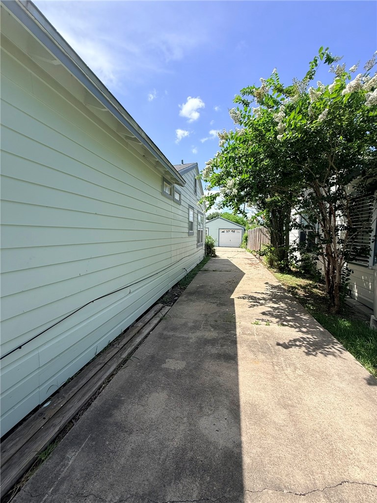 330 Breezeway Avenue Corpus Christi TX 78404