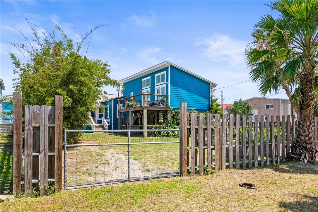 525 S 7th Street Port Aransas TX 78373
