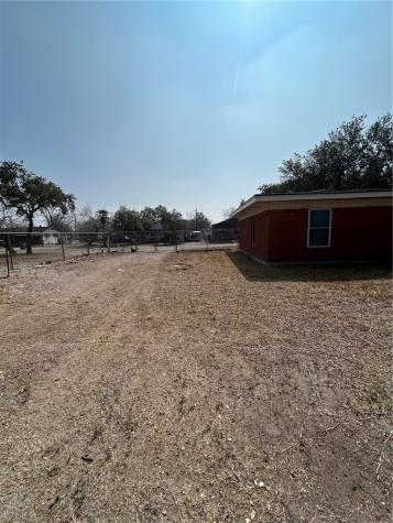 1005 Loma Street Alice TX 78332