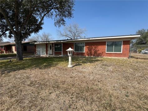 1005 Loma Street Alice TX 78332
