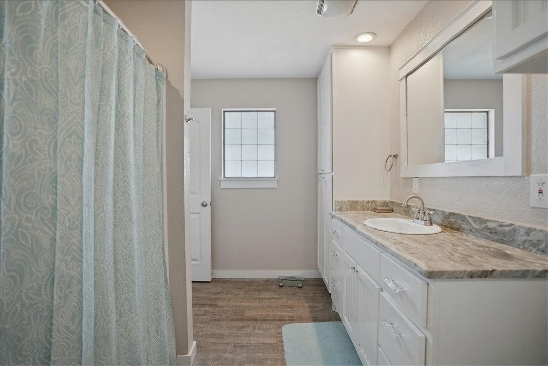 543 Lydia Ann Channel Port Aransas TX 78373