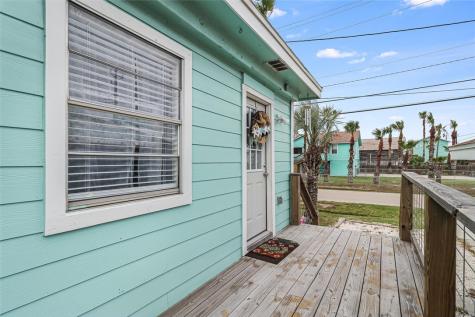 403 S Gulf Street Port Aransas TX 78373