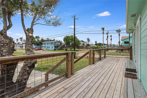 403 S Gulf Street Port Aransas TX 78373