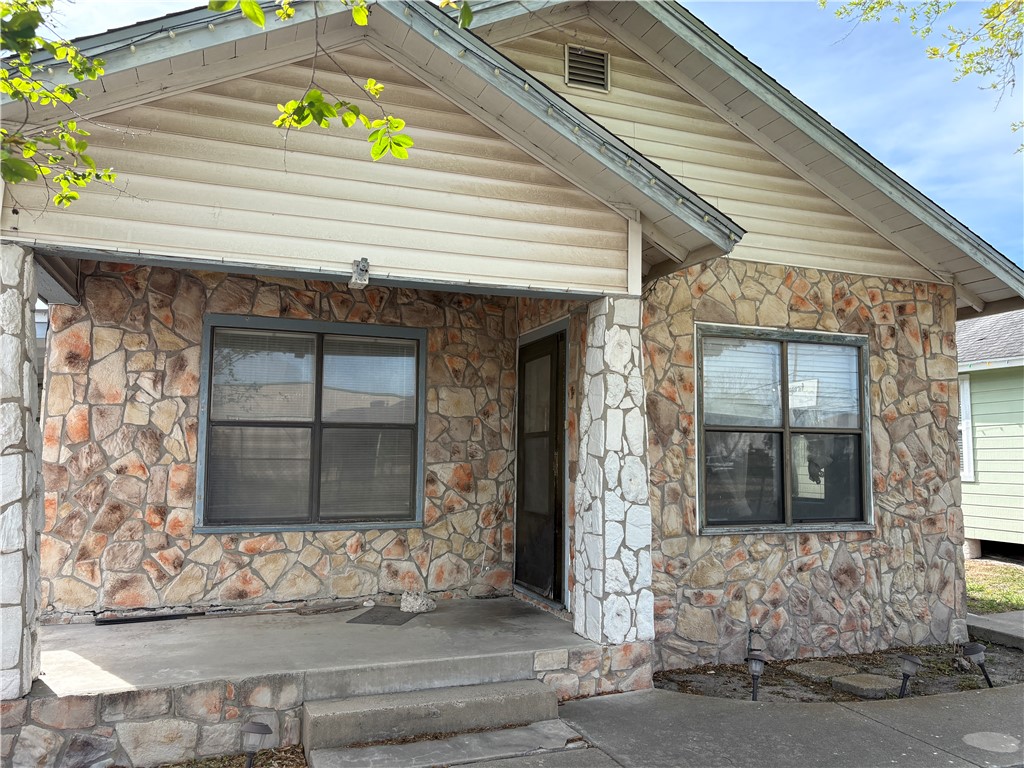 1203 14th Street Corpus Christi TX 78404