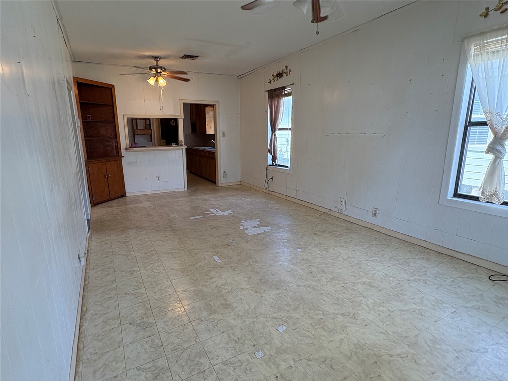1203 14th Street Corpus Christi TX 78404