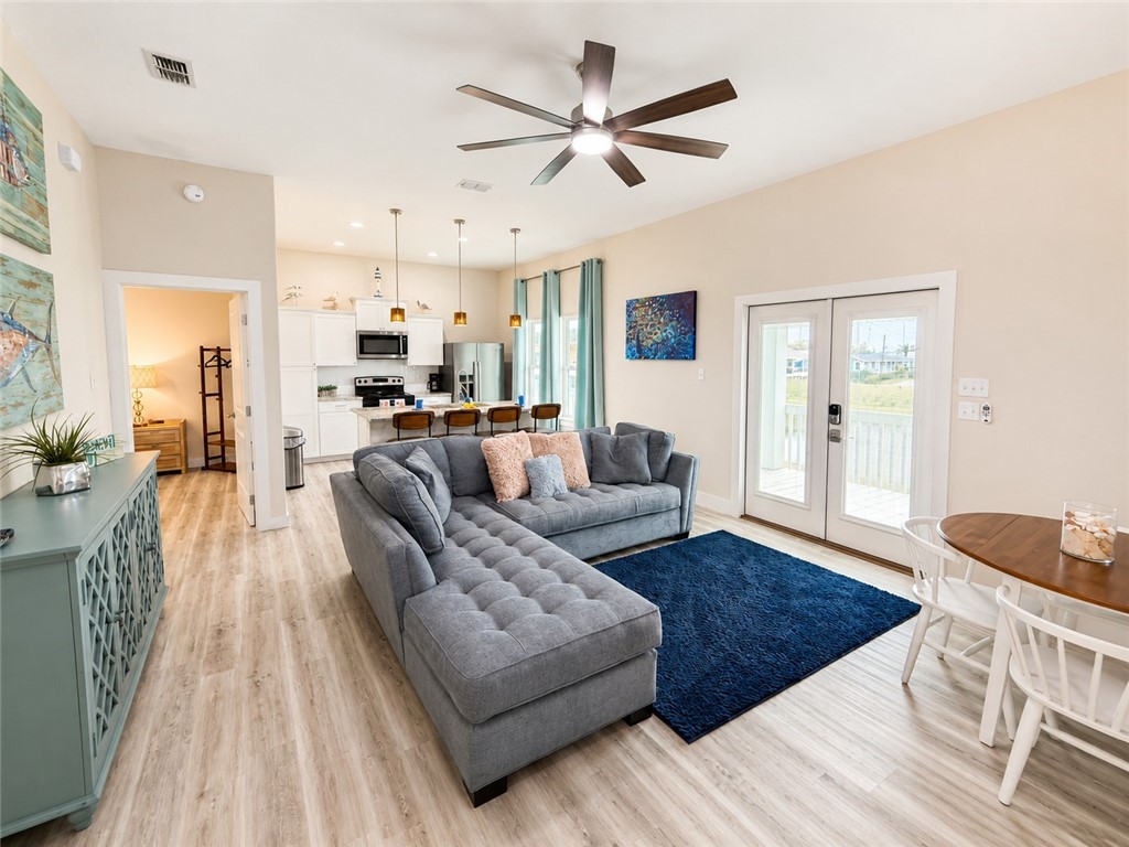 195 Paradise Drive Rockport TX 78382